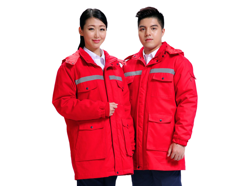 http://www.hazfinancial.com 紅色工作服沖鋒衣展示